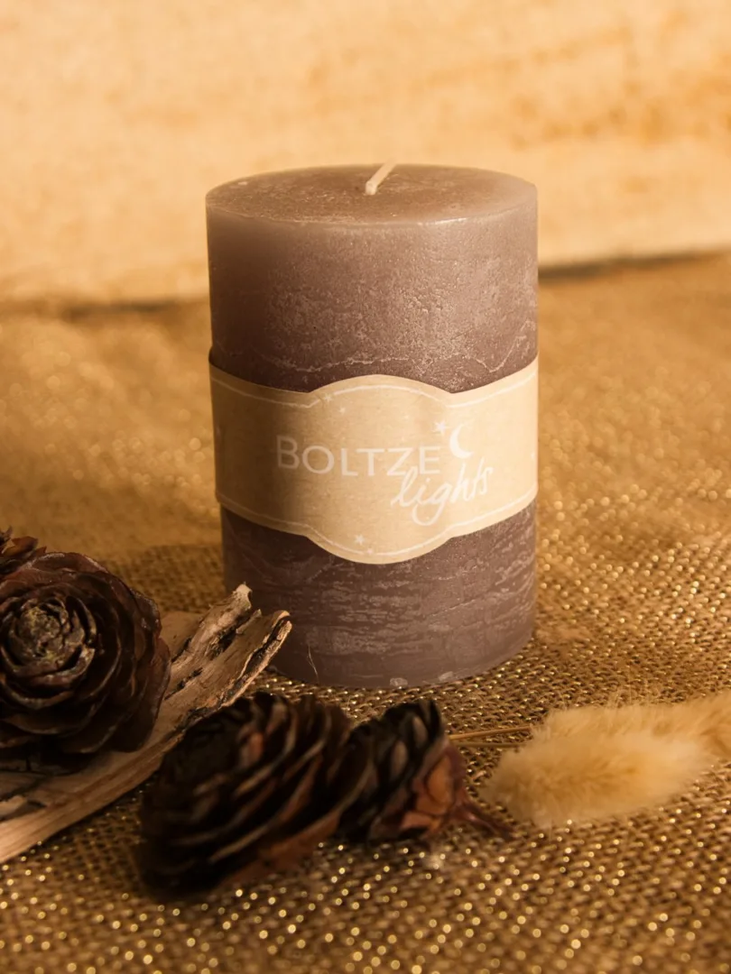 Image illustrative de l'article "Bougie h10 taupe"