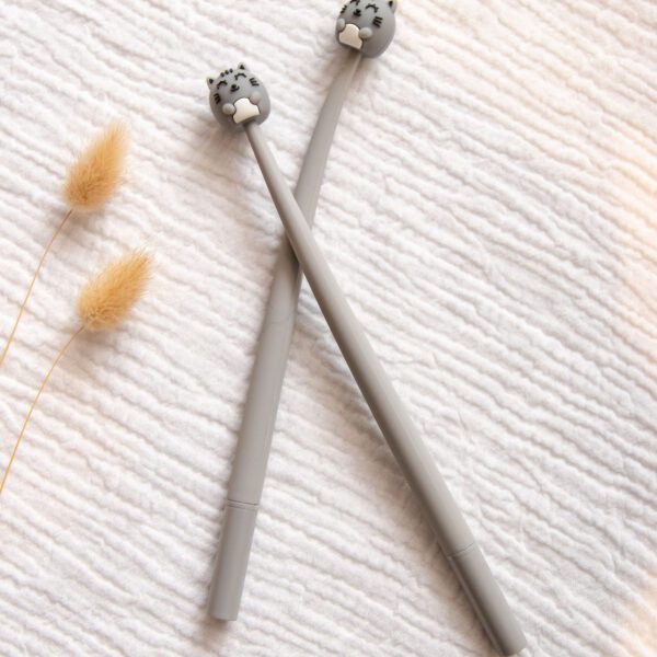 Image illustrative de l'article "Stylo Cat Gris"