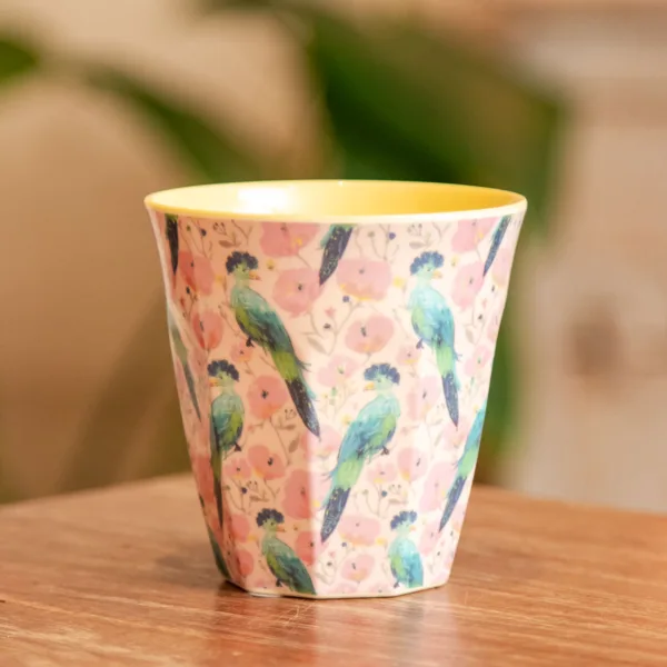 Image illustrative de l'article "Médium Gobelet – exotic bird"