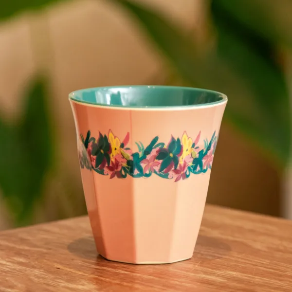 Image illustrative de l'article "Médium Gobelet – hilma forever print"