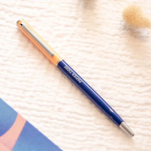 Image illustrative de l'article "Stylo bille bleu foncé/saumon"