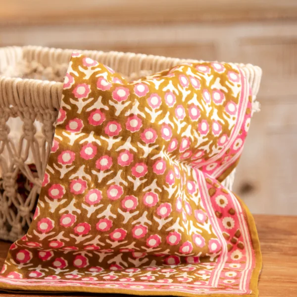 Image illustrative de l'article "Foulard ISHA ABSYNTHE"