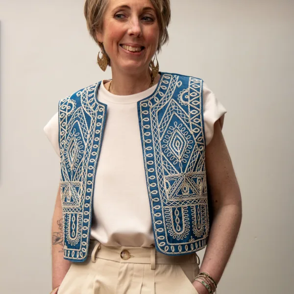 Image illustrative de l'article "Gilet bleu DORIS"