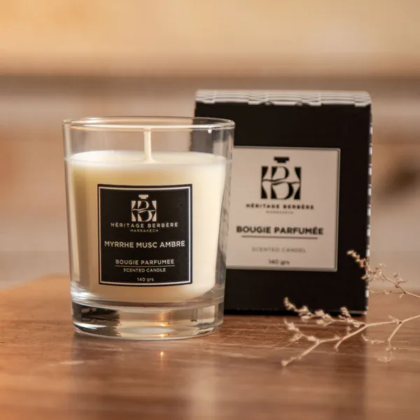Image illustrative de l'article "Bougie Myrrhe musc ambre"