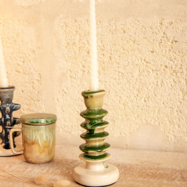 Image illustrative de l'article "Bougeoir vert, grès"