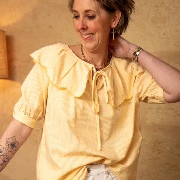 Image illustrative de l'article "Blouse jaune CLAUDIA"