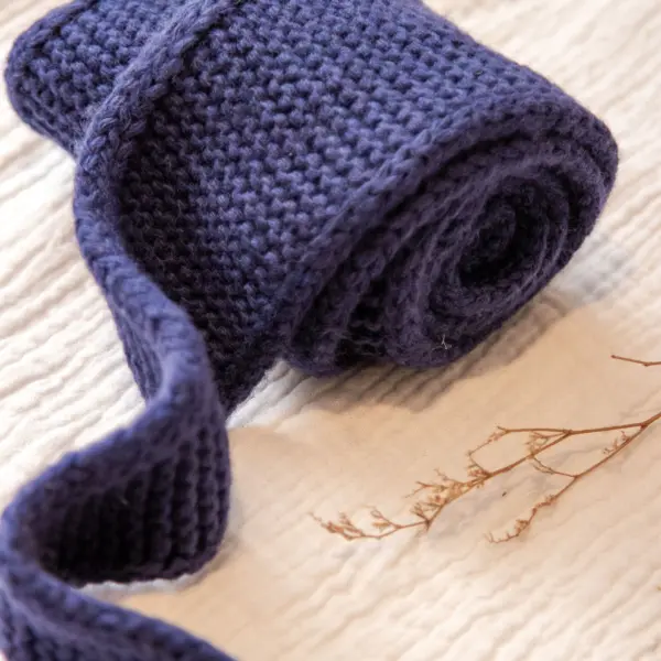 Image illustrative de l'article "Sophie scarf BLEU MARINE"