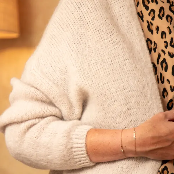 Image illustrative de l'article "Gilet beige VICTORIA"