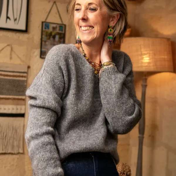 Image illustrative de l'article "Pull gris ADELINE"